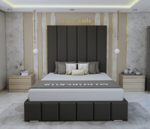 Reina Queen Velvet Bed